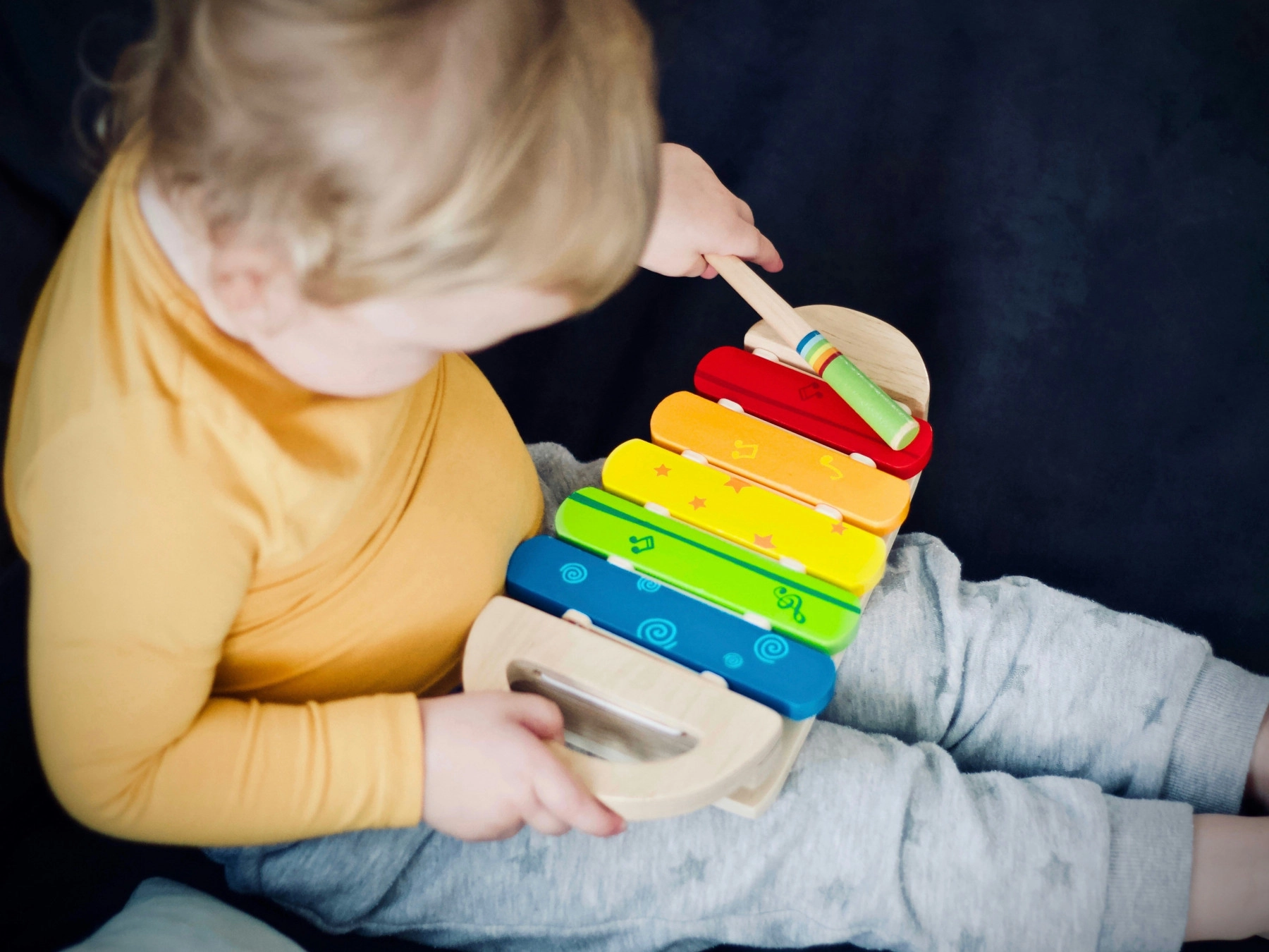 Enfant éveil musical