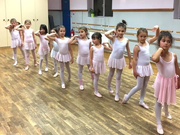 WW Danse 45 b